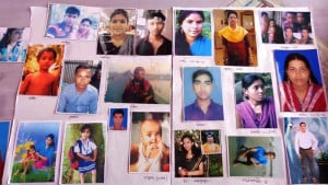 এখনও স্বজনের খোঁজ না পাওয়ার বেদনা