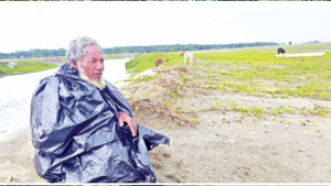 ৬০ বছরের রাখালিয়া টেকনাফের কালামিয়া