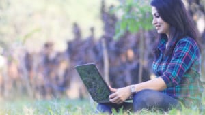 আপনার মাধ্যমে ছড়াচ্ছে  না তো ‘মিথ্যা’ তথ্য?