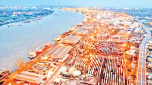 তবুও নিরাপত্তায় গলদ বন্দরে