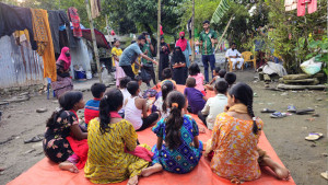 বস্তিতে স্বপ্নের বীজ বুনছেন তারা