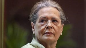 নাগরিক হওয়ার আগেই ভোটার হন সোনিয়া