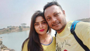 অপুর সঙ্গে বিবাহবিচ্ছেদের খবর প্রকাশ্যে আনলেন মোমো