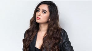 ‘সিনেমা করলে নাটক ছাড়তে হবে-এমন কোনো কথা নেই’