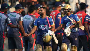 জয় দিয়ে বিপিএল শুরু ঢাকার