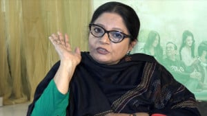 আমি এখন এফডিসির দিকে তাকাই না: ডলি জহুর