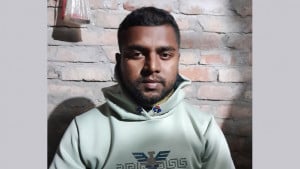 বিয়ের নামে অর্ধকোটি টাকা হাতিয়ে নেওয়া ভুয়া সৈনিক আটক