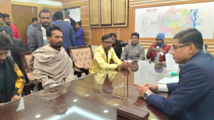 বগুড়া-৪ আসনে নির্বাচন করবেন হিরো আলম, বলছেন ‘গানম্যান প্রয়োজন’