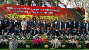 হকির সাফল্যে নীরব মন্ত্রণালয়