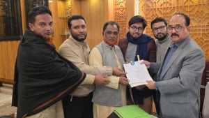 ঢাকা-১১ আসনে নাহিদ ইসলামের পক্ষে মনোনয়ন দাখিল