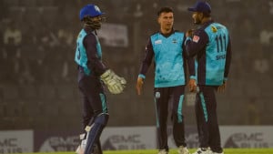 টসে জিতে নোয়াখালীকে ব্যাটিংয়ে পাঠাল সিলেট