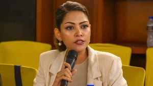 দেশের মানুষ আর আগের মতো চুপ করে থাকবে না: পিয়া