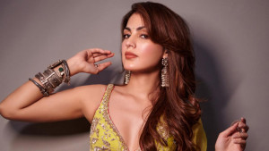 বিতর্কে বলিউড ছেড়ে দেওয়া সেই রিয়া এখন কী করছেন
