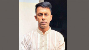 পিস্তলসহ গ্রেপ্তার মাগুরা স্বেচ্ছাসেবক দলের সাবেক সভাপতি শামীম 