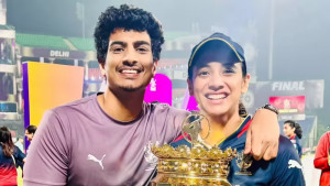 গুঞ্জনই সত্যি হলো, ভেঙে গেল স্মৃতি মান্ধানার বিয়ে