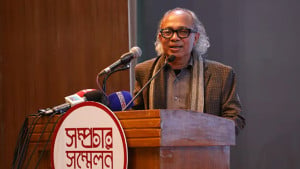 সরকারের কোনো অংশ প্রথম আলো-ডেইলি স্টার-ছায়ানটে হামলা ঘটতে দিয়েছে: নূরুল কবীর