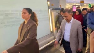 দেশের পথে হিথ্রো বিমানবন্দরে তারেক রহমান