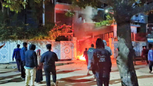 দেশের বিভিন্ন স্থানে হামলা-ভাঙচুর