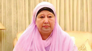 খালেদা জিয়া অত্যন্ত সংকটময় মুহূর্ত পার করছেন