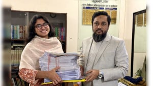 মনোনয়ন জমা দিয়ে জারা বললেন, দেখি কিছু করতে পারি কি না