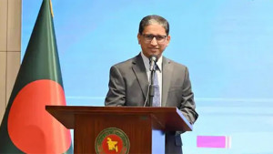 দিল্লিতে নিযুক্ত হাইকমিশনার রিয়াজ হামিদুল্লাহ ঢাকায়
