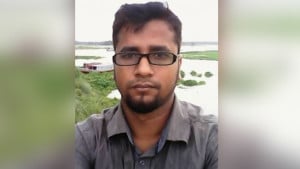 মধ্যরাতে কিশোর গ্যাংয়ের কবলে দম্পতি, স্বামীকে পিটিয়ে হত্যা