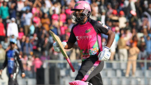 সিলেটে চওড়া স্ট্রাইকার্সের ব্যাট, দুইশ’ ছাড়ানো লক্ষ্য পেল রংপুর 