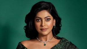 আমি বনানীতে আছি, আটকের খবর ভুয়া: নিপুণ