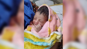 সড়কের পাশে কুড়িয়ে পাওয়া নবজাতক দত্তক নিতে ১৫ আবেদন