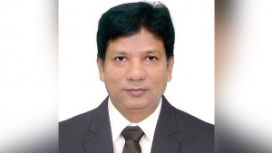 চট্টগ্রাম কাস্টম হাউসের কমিশনার জাকির হোসেন সাময়িক বরখাস্ত
