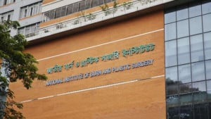 রাজধানীতে দগ্ধ ৩ সন্তানের পর বাবার মৃত্যু