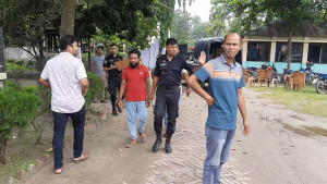 খাবার দেওয়ার কথা বলে দুই শিশুকে ধর্ষণ, অভিযুক্ত গ্রেপ্তার