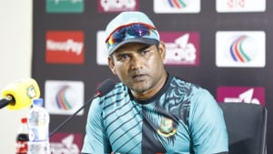 দায়িত্ব কমছে কোচ সালাউদ্দিনের
