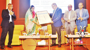 ২ অক্টোবর থেকে সচিবালয়ে নিষিদ্ধ একবার ব্যবহারযোগ্য প্লাস্টিক পণ্য: মন্ত্রিপরিষদ সচিব
