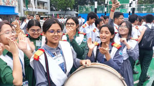 পাসের হারে এগিয়ে মেয়েরা