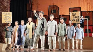 চুপ করে বসে থাকেননি থিয়েটারকর্মীরা