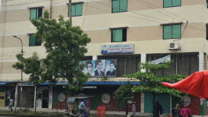 অপসারণের ১০ মাসেও কার্যালয় ছাড়েননি সাবেক কাউন্সিলর