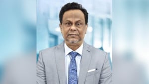 সাজা মাথায় নিয়ে ঘুরছিলেন ধামাকার চেয়ারম্যান মোজতবা আলী