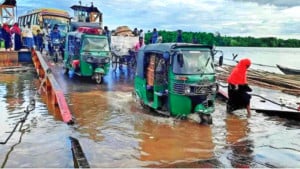 সেই ফেরিই এখন দুঃখের কারণ