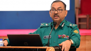 মব ঠেকাতে ব্যর্থ হলে পুলিশের বিরুদ্ধে ব্যবস্থা: ডিএমপি কমিশনার