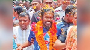 সমুদ্র থেকে হিমালয় অন্য এক যাত্রার গল্প