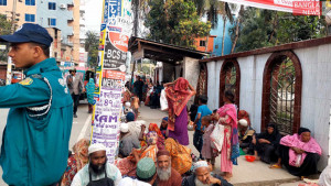 ‘ভিক্ষুকমুক্ত’  খুলনা শুধু নামেই
