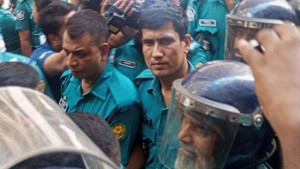 ৮ দিনের রিমান্ডে শীর্ষ সন্ত্রাসী সুব্রত বাইন