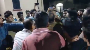 শেকৃবিতে ছাত্রদলের দু’পক্ষের হাতাহাতি, পরে বিস্ফোরণ