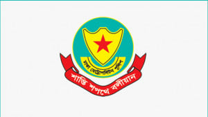 রাজধানীতে ইনচার্জ ছাড়া অন্য পুলিশ সদস্যদের মোবাইল ব্যবহার না করার নির্দেশ