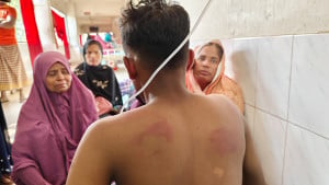 চোর আখ্যা দিয়ে দুই কিশোরকে রাতভর নির্যাতন