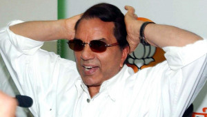 দুই স্ত্রী, ছয় সন্তান ও কত সম্পত্তি রেখে গেলেন ধর্মেন্দ্র