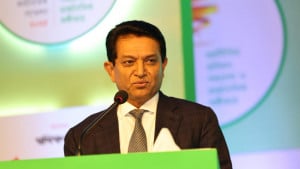শিল্পায়নের অভাবে চাকরি হারিয়েছে ১৪ লাখ মানুষ: এ. কে. আজাদ
