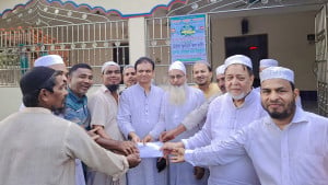 ফরিদপুর-৩ আসনে এ. কে. আজাদের পক্ষে গণসংযোগ ও অনুদান প্রদান