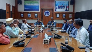 নিষ্ফল বৈঠক, চট্টগ্রাম বন্দর বুধবার অবরোধ করবে স্কপ